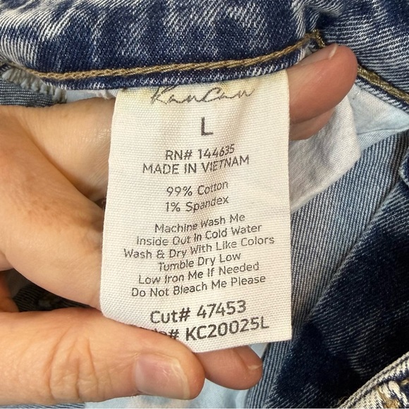 Kancan Gardenia Essentials High Rise Mom Shorts Light Wash - Size Large - Picture 7 of 10